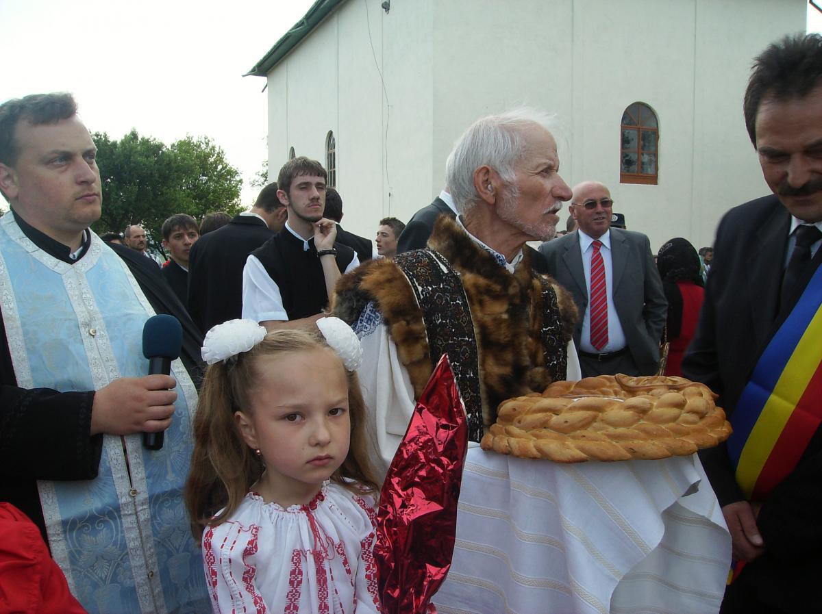 SFINȚIRE DE BISERICĂ-STOLNICENI