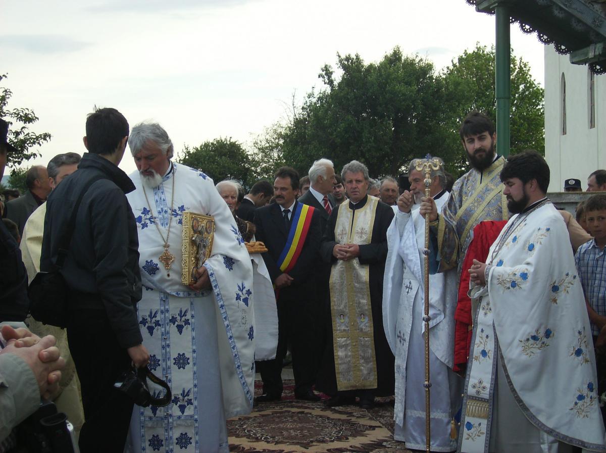 SFINȚIRE DE BISERICĂ-STOLNICENI