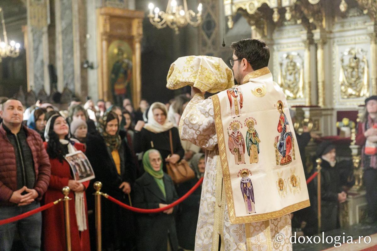 Liturghie arhierească la Catedrala Mitropolitană din Iași  în cinstea Sfinților Trei Ierarhi / Foto: pr. Silviu Cluci